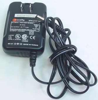 MACALLY SPR-218F-5A AC ADAPTER 5VDC 3A USED 2.2 x 5.4 x 11.7mm